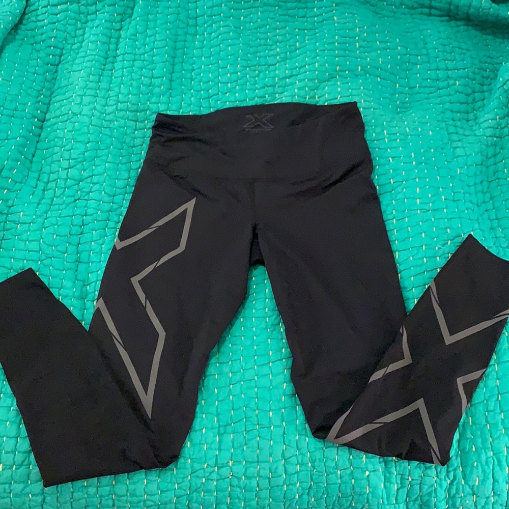 2XU Compression Leggings size M